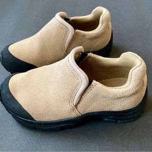 Lands End kid Shoes